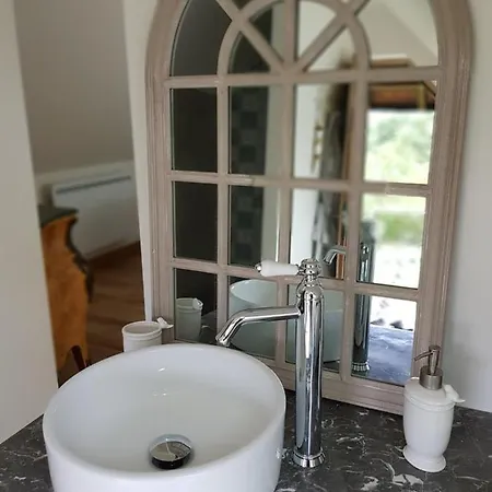 Au Chant Des Oiseaux