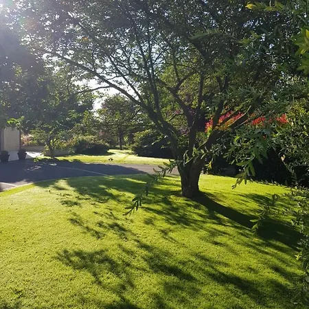 Alojamento de Acomodação e Pequeno-almoço Au Chant Des Oiseaux Le Torquesne