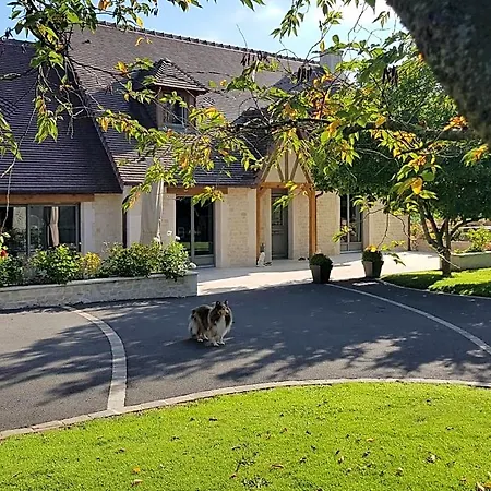 Au Chant Des Oiseaux Bed & Breakfast 3*