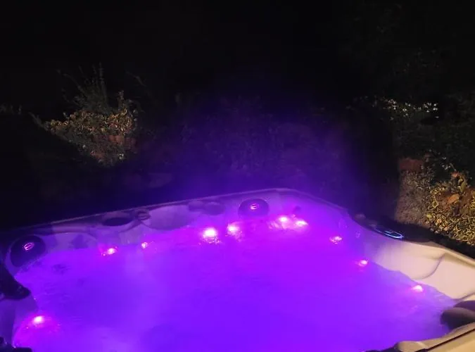 Au Chant Des Oiseaux Bed & Breakfast